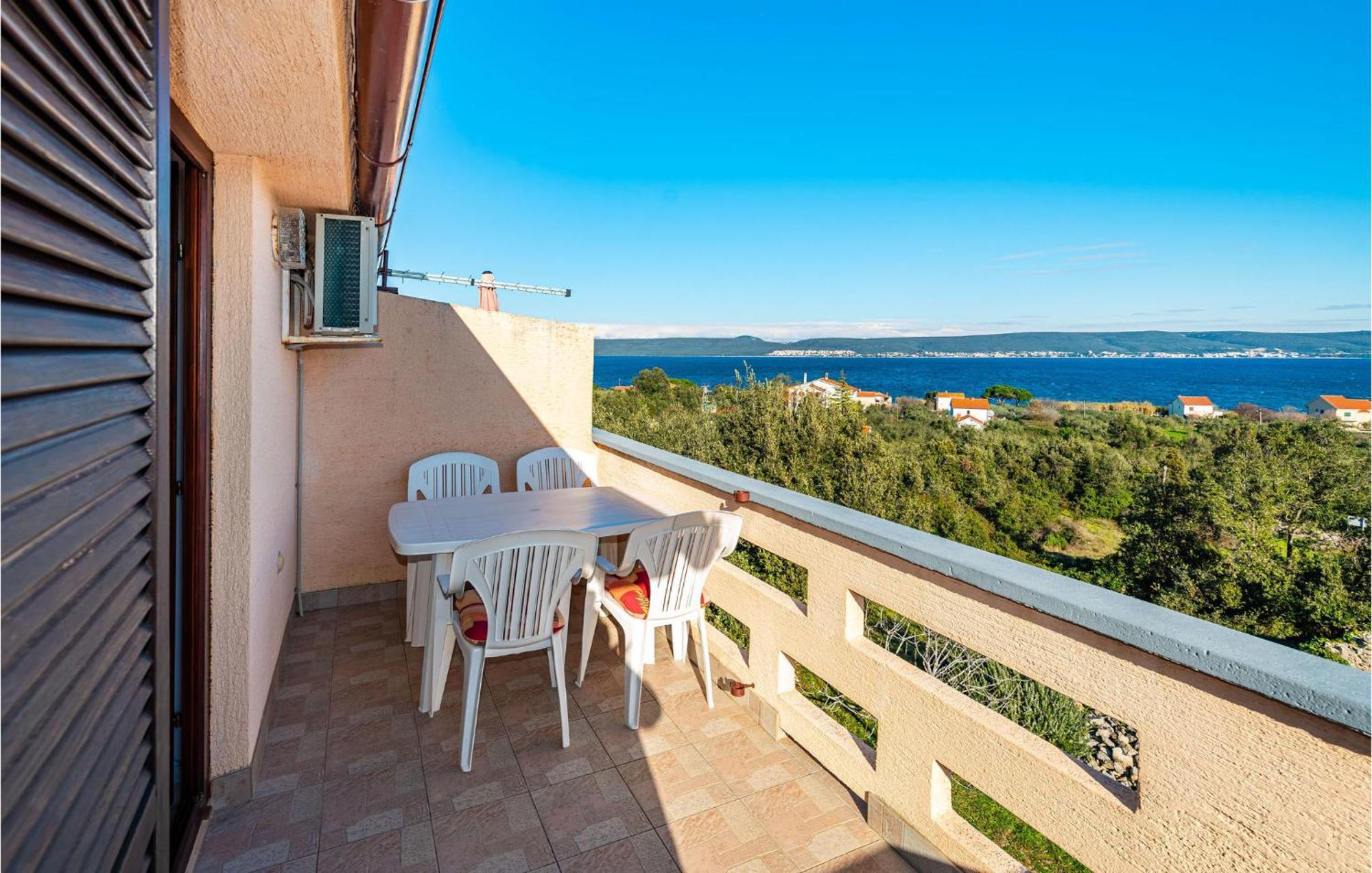 2 Bedroom Amazing Apartment In Nevidane Neviđane Exterior foto
